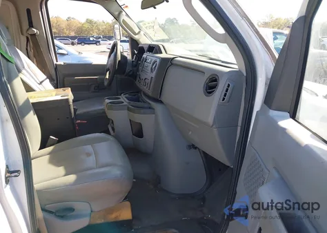 2010 Ford E-350 Super Duty Commercial/Recreational from USA, damaged, VIN 1FDSS3EL9ADA72599